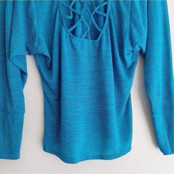 TRINA TURK | Recreation Athletic Back Cut-Out & Dolman Sleeve Top Blue Sz S - Picture 3 of 13